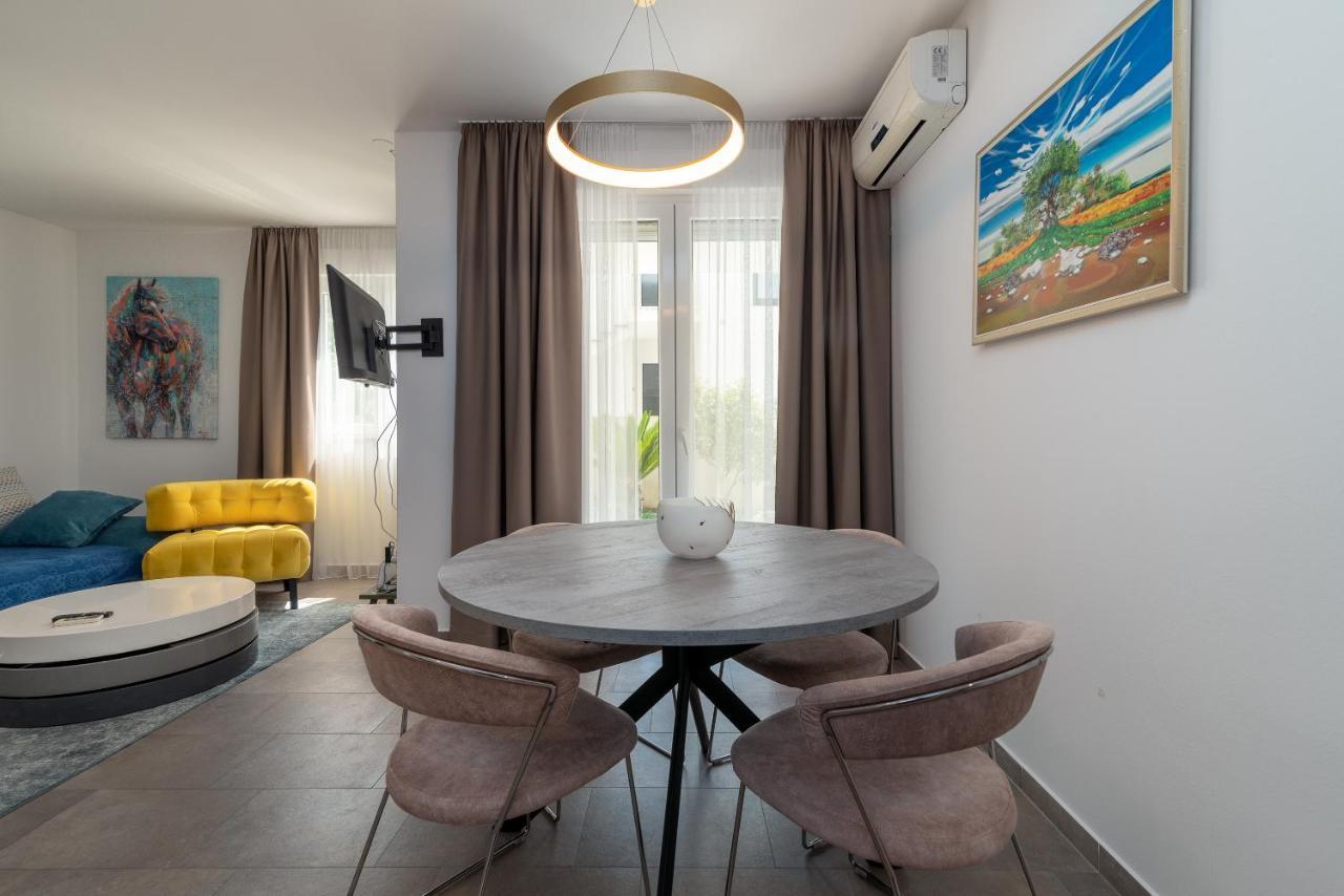Apartments Liam トロギール エクステリア 写真