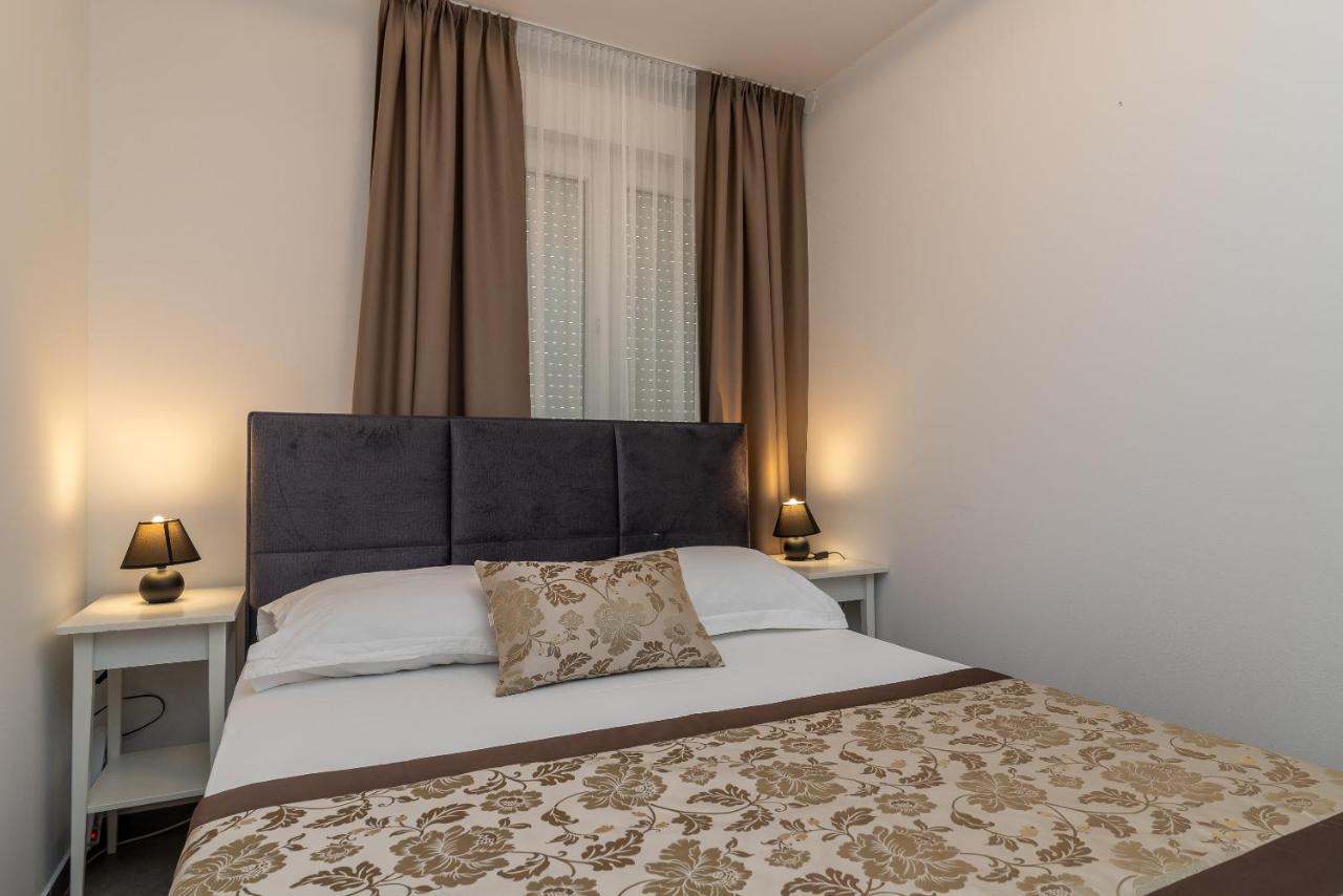 Apartments Liam トロギール エクステリア 写真