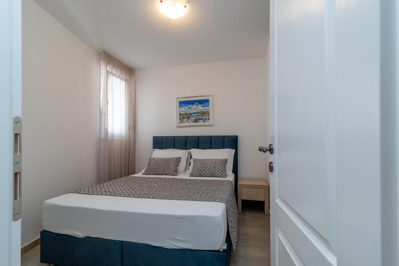 Apartments Liam トロギール エクステリア 写真
